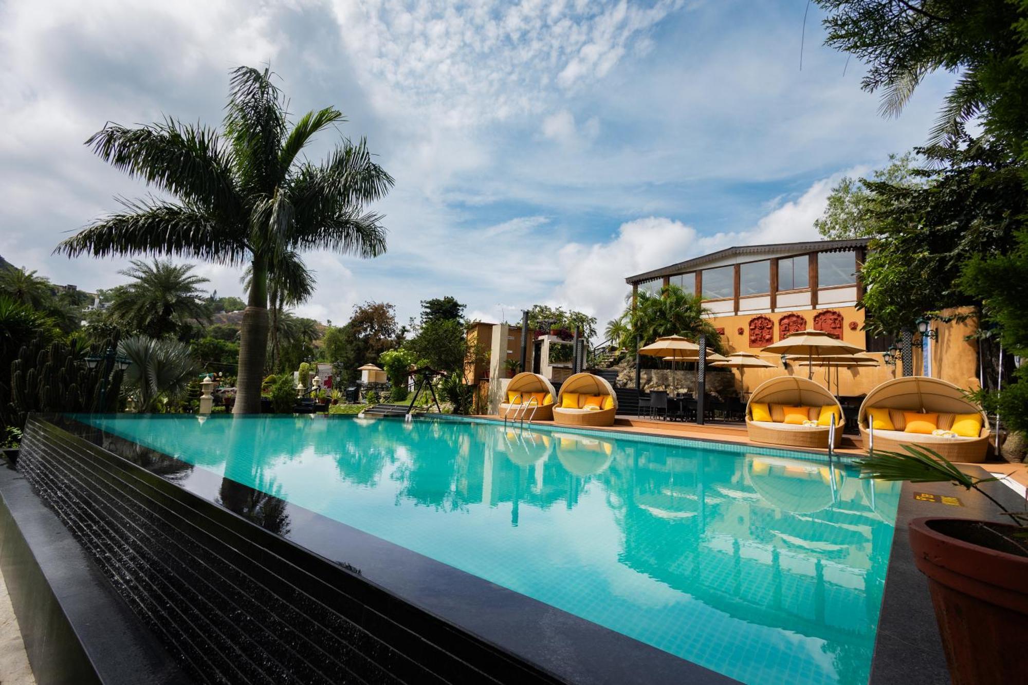 Chacha Inn The Garden Retreat Маунт-Абу Екстер'єр фото